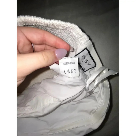 RNWY Womens White Twist Front Strapless Crop Top Size Small - Picture 3 of 5